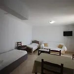 Harry Apartmán Himarë