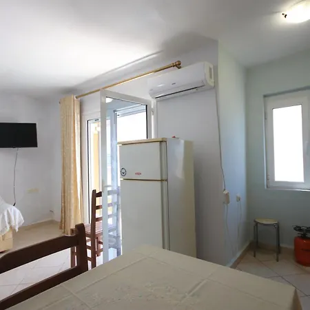 Harry Apartment